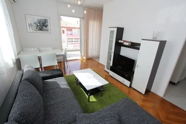 Apart Daire, 1 Çift Kişilik Yatak ve Çekyat, Balkon