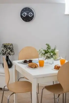 Apart Daire (One-Bedroom Apartment -Terrace and Se)