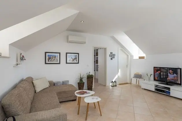 Apart Daire (One-Bedroom Apartment -Terrace and Se)