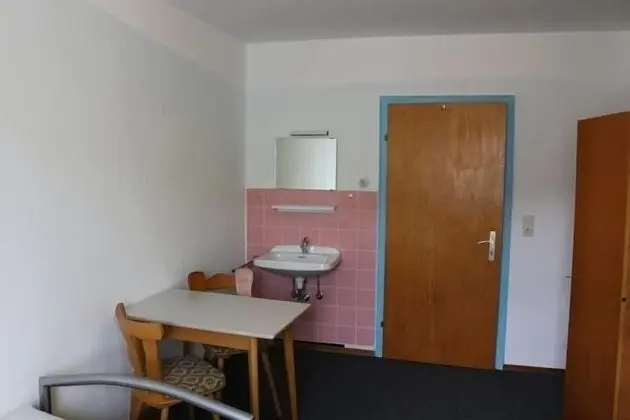 Basic Tek Kişilik Oda, Ortak Banyo