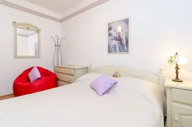 Apart Daire (Three-Bedroom Apartment)