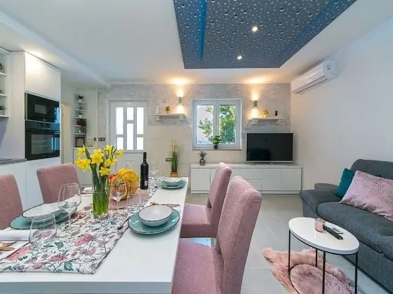 Apart Daire (Two Bedroom Apartment with Terrace)