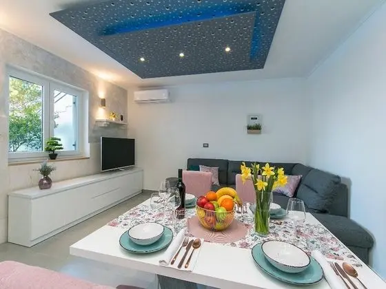 Apart Daire (Two Bedroom Apartment with Terrace)