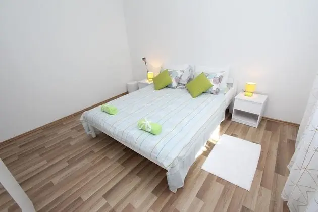 Apart Daire, 2 Yatak Odası, Sigara İçilmez, Balkon