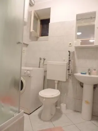 Apart Daire, Veranda