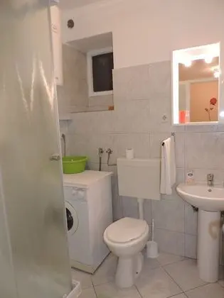 Apart Daire, Veranda