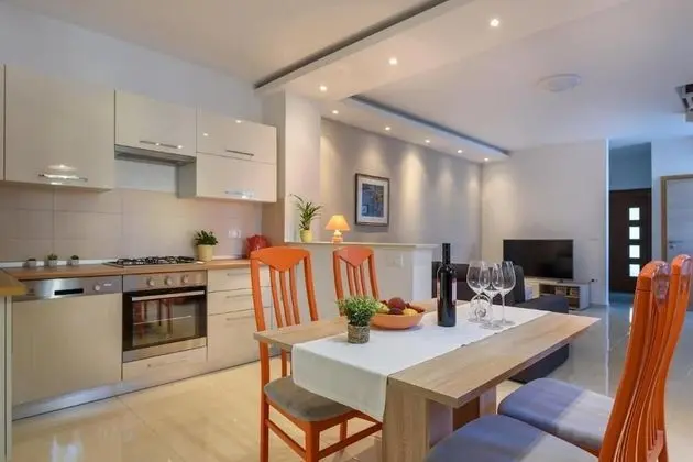 Apart Daire, 2 Yatak Odası, Balkon