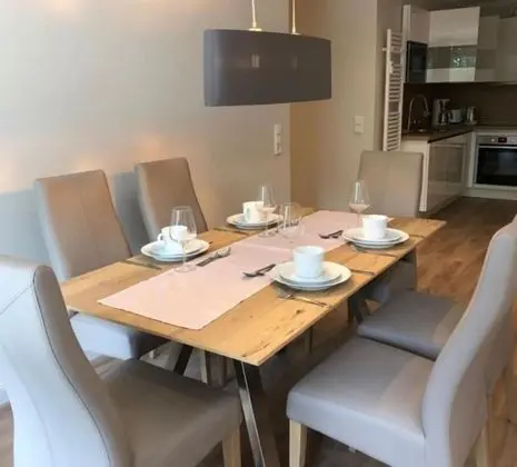 Apart Daire, 2 Yatak Odası, Balkon
