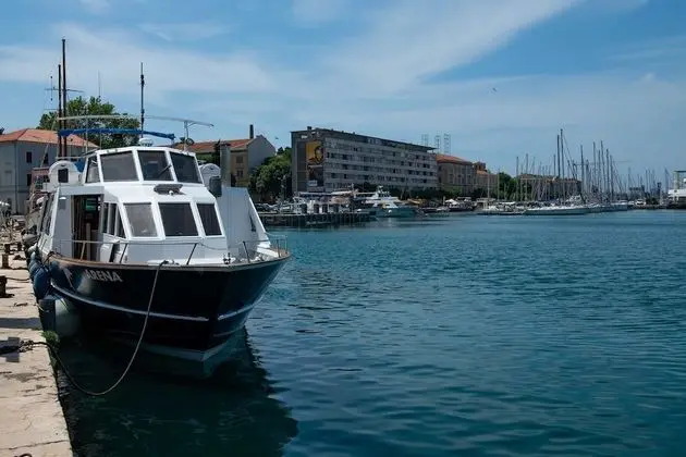 Apart Daire (Two Bedroom Apartment with Balcony)