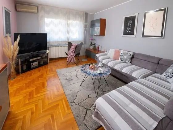Apart Daire (Two Bedroom Apartment with Balcony)