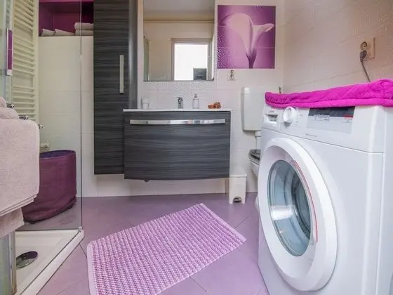 Apart Daire (Two Bedroom Apartment with Balcony)