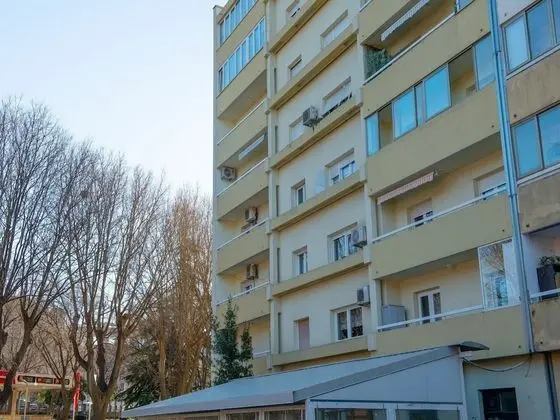 Apart Daire (Two Bedroom Apartment with Balcony)