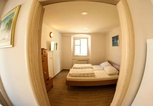 Apart Daire, 2 Tek Kişilik Yatak