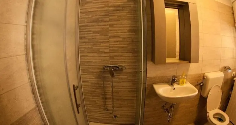 Apart Daire, 2 Tek Kişilik Yatak