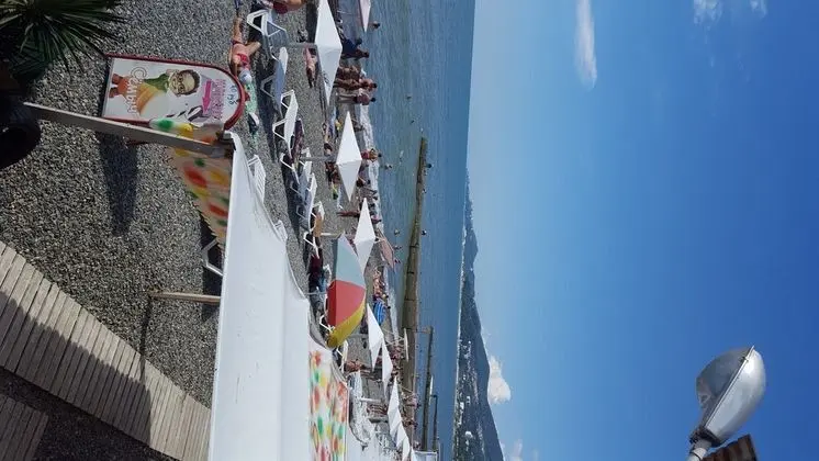 Stüdyo, Kısmi Deniz Manzaralı