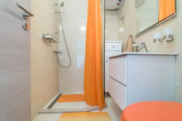 Stüdyo (Studio Apartment with Terrace)