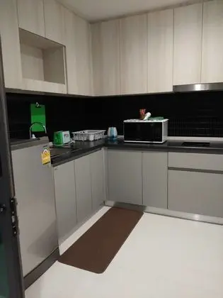 Deluxe One-Bedroom Condo