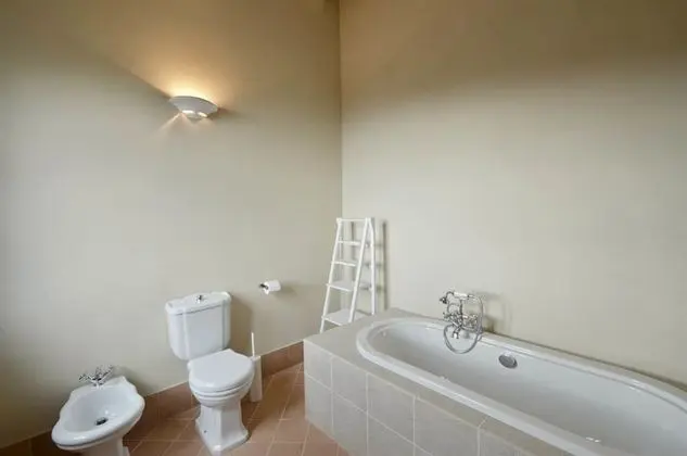 Apart Daire, 2 Yatak Odası, Şömine