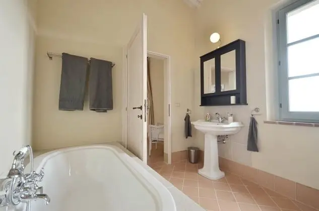 Apart Daire, 2 Yatak Odası, Şömine