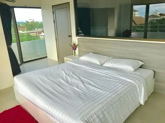 2 Bedrooms Apartment