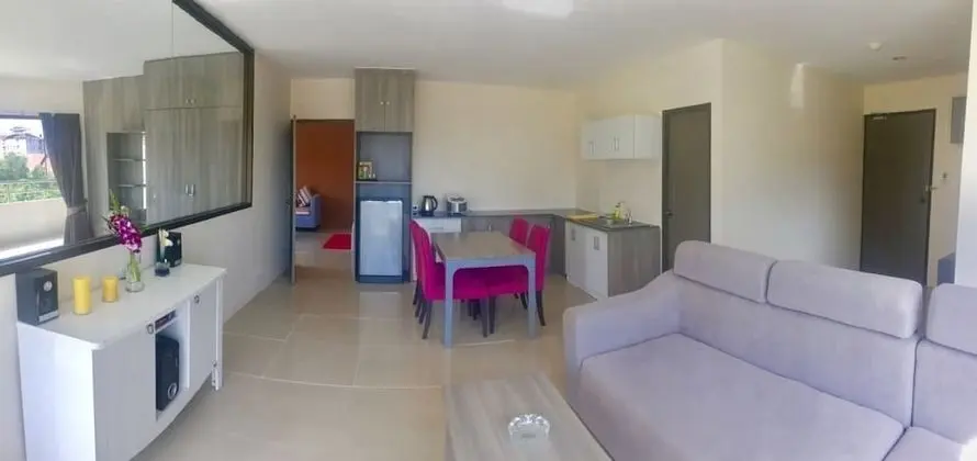 2 Bedrooms Apartment