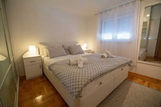 Apart Daire (Apartment R&R- Two Bedroom Apartment )