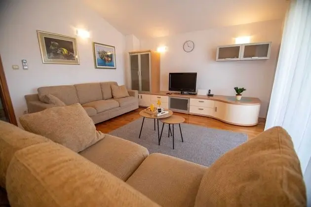 Apart Daire (Apartment R&R- Two Bedroom Apartment )