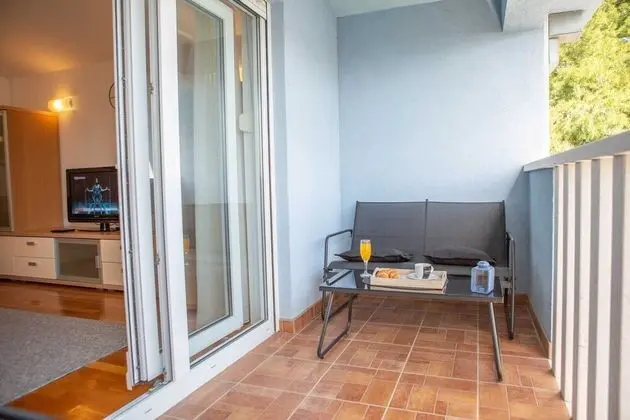 Apart Daire (Apartment R&R- Two Bedroom Apartment )