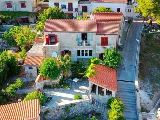 Apart Daire (Two-bedroom Apartment with Balcony an)