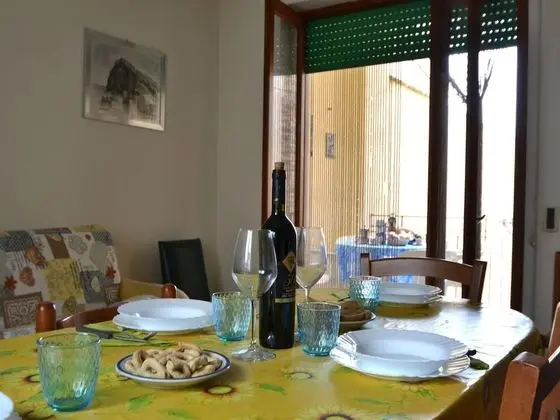 Apart Daire, 2 Yatak Odası, Balkon
