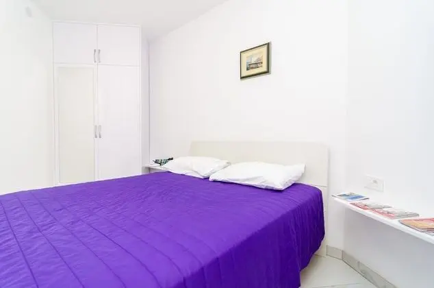 Stüdyo (Studio with Balcony and City View)