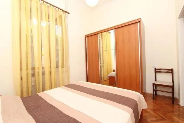 Apart Daire, 2 Yatak Odası, Sigara İçilmez