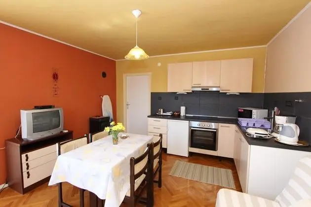 Apart Daire, 2 Yatak Odası, Balkon