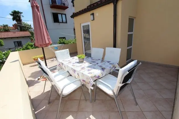 Apart Daire, 2 Yatak Odası, Balkon