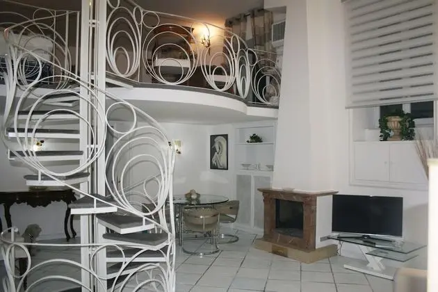 Apart Daire, 2 Yatak Odası, Şömine