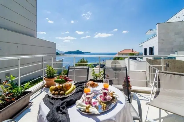 Stüdyo, Teras, Deniz Manzaralı