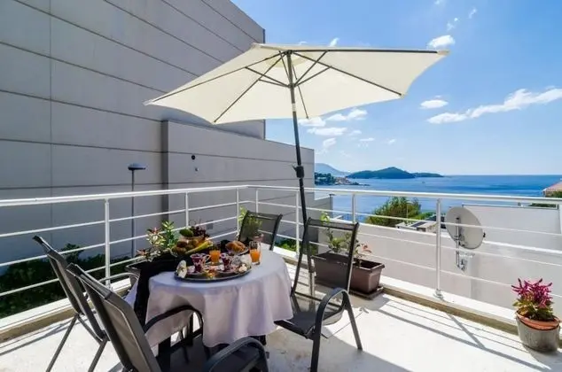 Stüdyo, Teras, Deniz Manzaralı