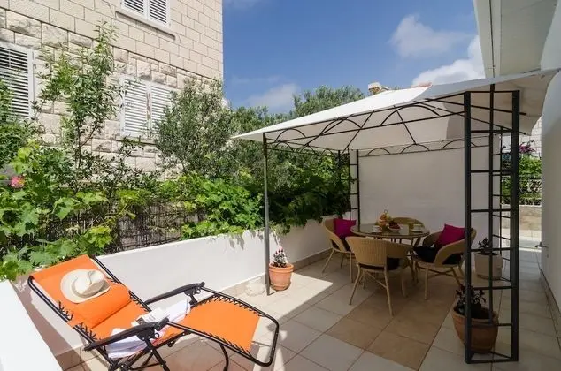 Tek Büyük Yataklı Oda, Teras