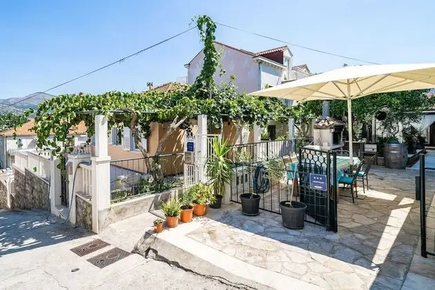 Apart Daire (One Bedroom Apartment with Terrace)