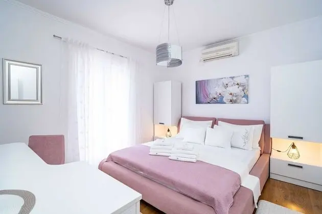 Tek Büyük Yataklı Oda (Superior Double Room Duja)