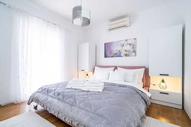 Tek Büyük Yataklı Oda (Superior Double Room Duja)