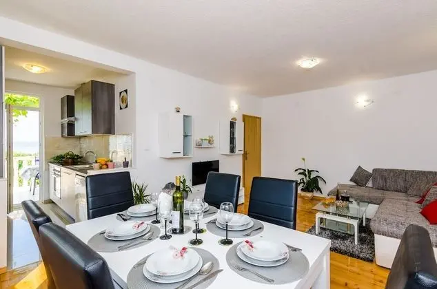 Apart Daire (One Bedroom Apartment with Balcony)