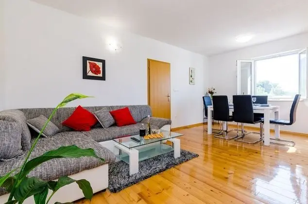 Apart Daire (One Bedroom Apartment with Balcony)