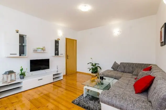 Apart Daire (One Bedroom Apartment with Balcony)