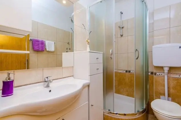 Apart Daire (One Bedroom Apartment with Balcony)