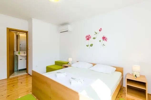 Üç Kişilik Oda (Triple Room with Mountain View)