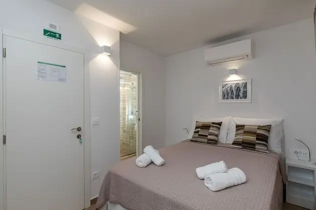 Tek Büyük Yataklı Oda (Double Room (1st floor))