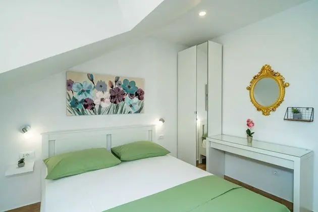 Tek Büyük Yataklı Oda (Apartment & Rooms Papa - Premium Doub)