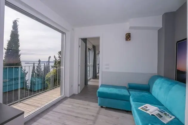 Standard Apart Daire, Birden Çok Yatak, 2 Banyolu, Dağ Yamacı (Apartment Rustichel With Lake View)
