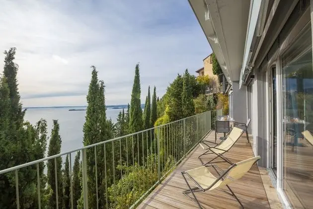 Standard Apart Daire, Birden Çok Yatak, 2 Banyolu, Dağ Yamacı (Apartment Rustichel With Lake View)